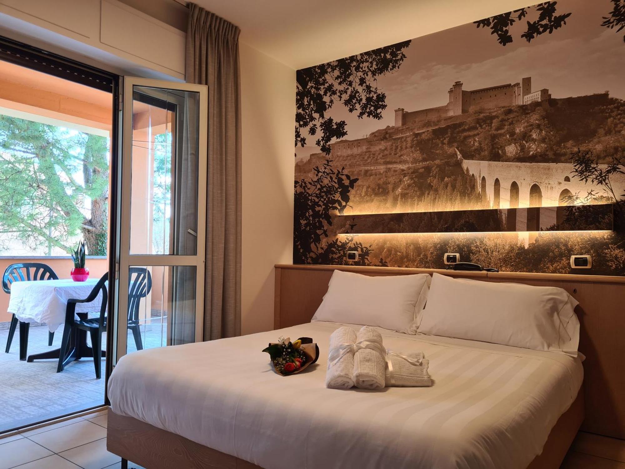 Hotel Cladan Assisi Exterior photo