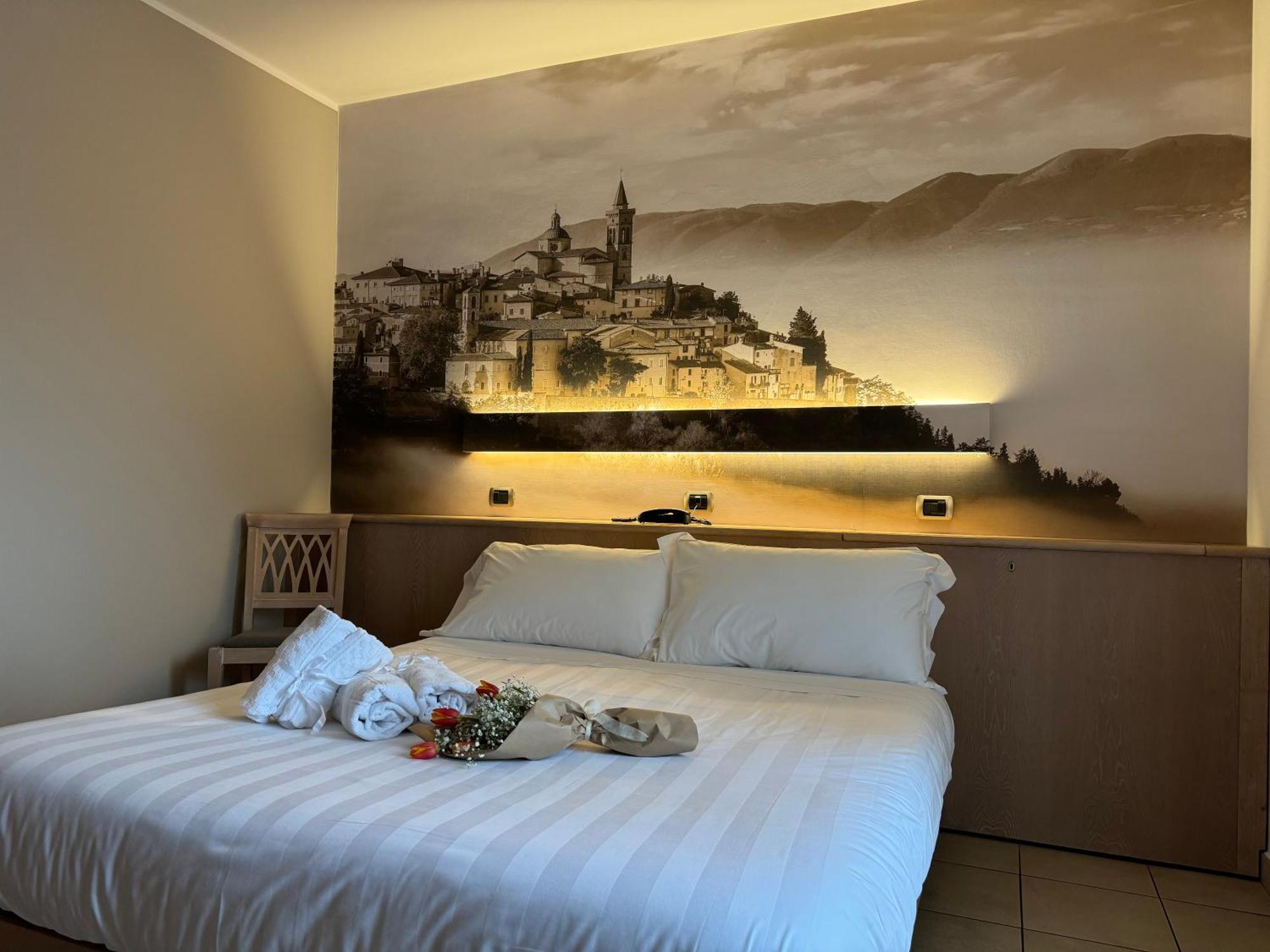 Hotel Cladan Assisi Exterior photo